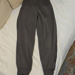 Olive Green Vuori Jogger Pants In XS